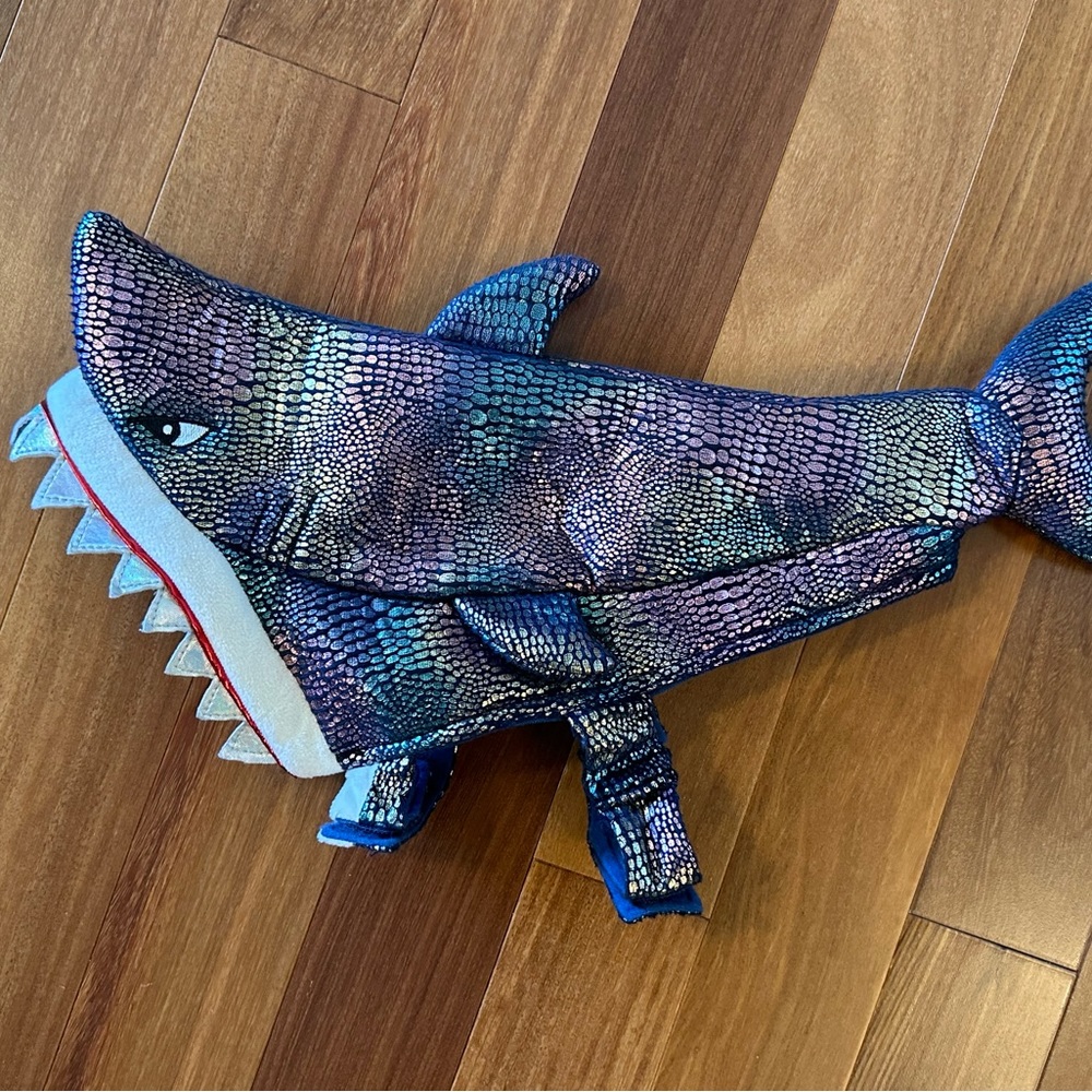 Thrills & Chills 1 Piece Dog Cat Rabbit Costume Iridescent Shark Size Small